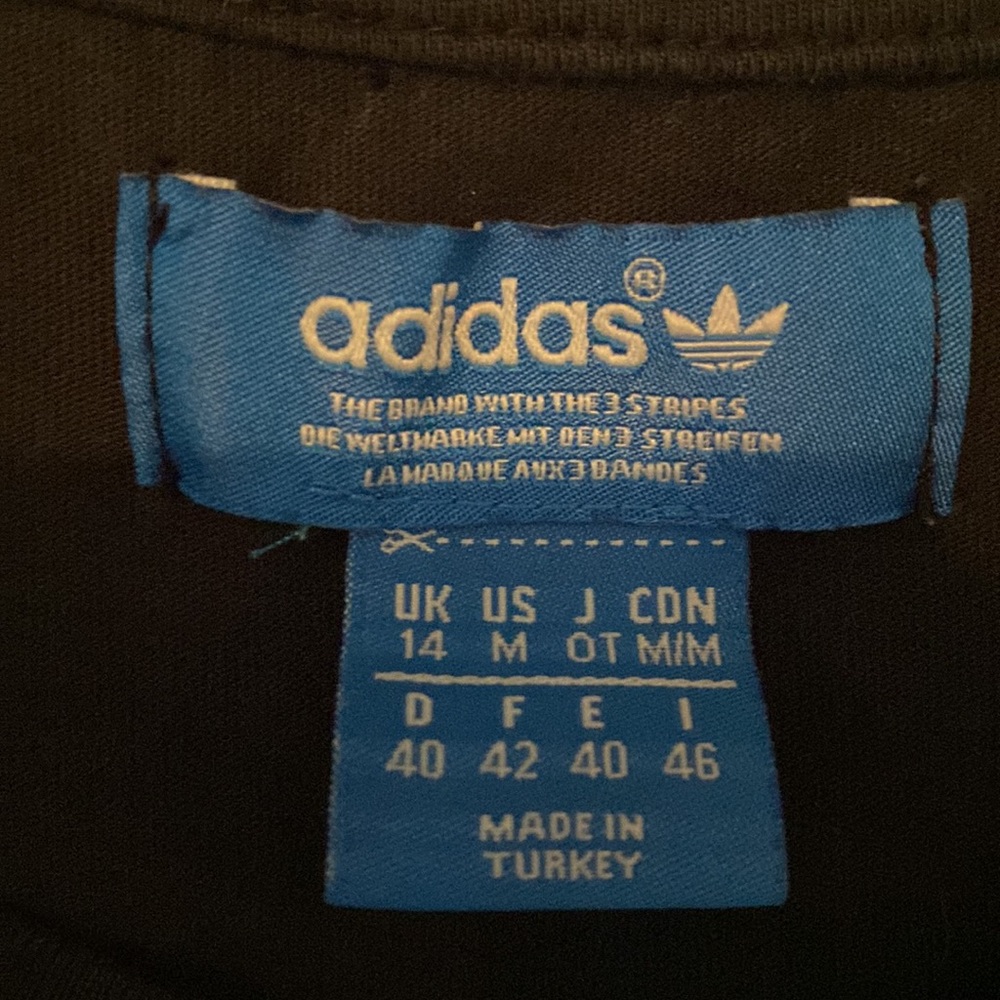 Adidas size small - Picture 2 of 3